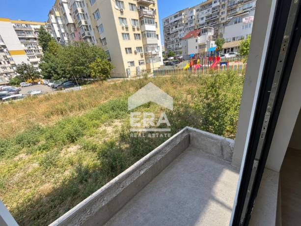 Двустаен апартамент за продажба в кв. Кайсиева градина, Варна
