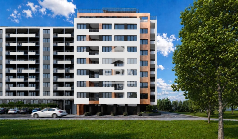 Тристаен апартамент за продажба в район Възраждане 4