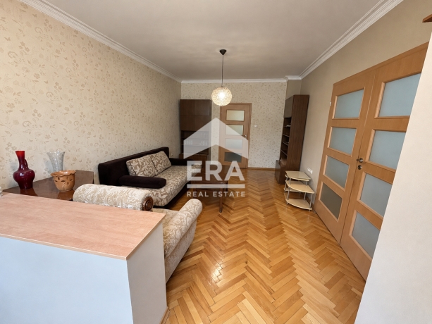 Тристаен апартамент за продажба в кв. Надежда 4, София