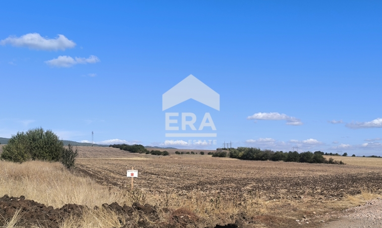 Парцел за продажба в с. Голяновци, област София