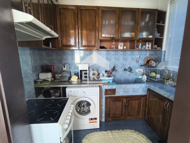 Етаж от къща за продажба в гр. Дебелец, област Велико Търново