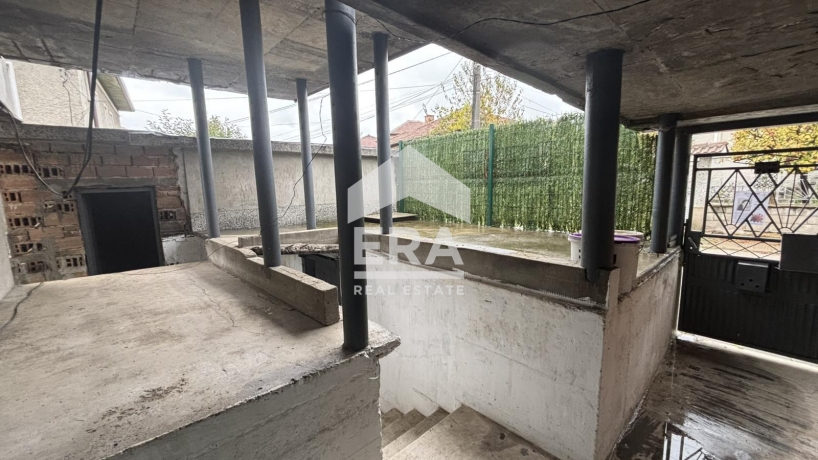 Етаж от къща за продажба в гр. Дебелец, област Велико Търново
