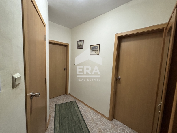 Двустаен апартамент за продажба в кв. Колхозен пазар, Варна