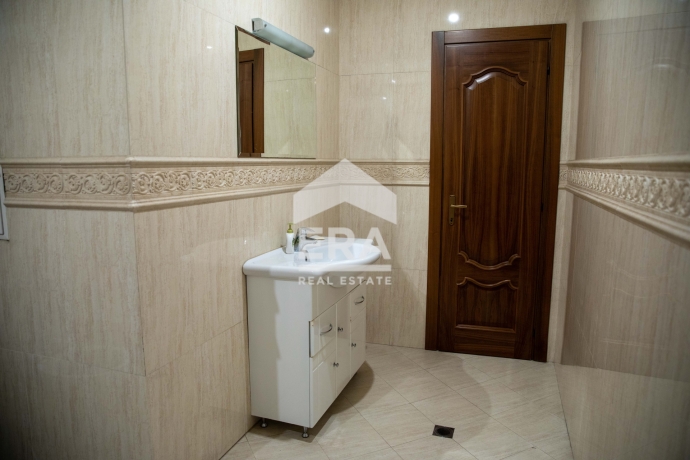Офис под наем в Център, София