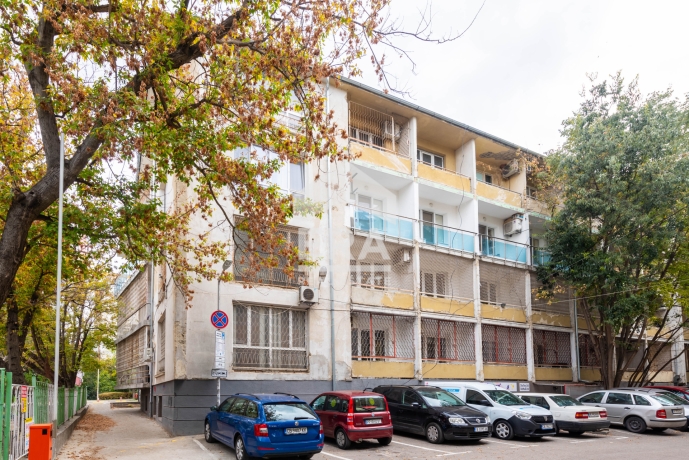 Офис за продажба в кв. Чаталджа, Варна