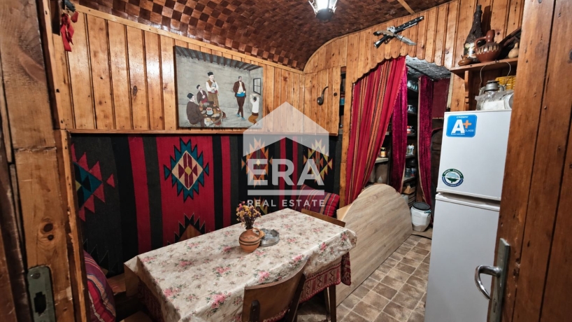 Четиристаен апартамент за продажба в кв. Боровец, Търговище