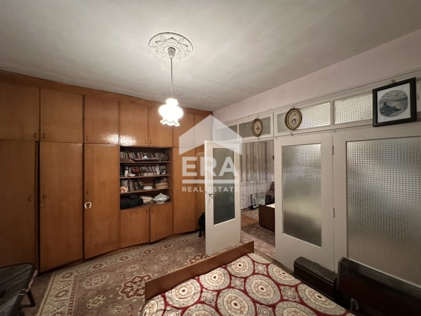 Четиристаен апартамент за продажба в кв. Дружба 2, Русе