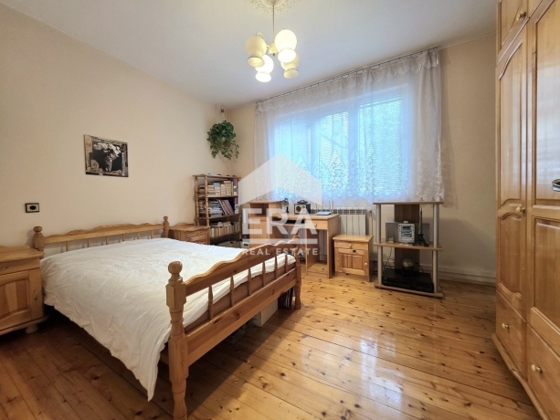 Четиристаен апартамент за продажба в кв. Дружба 2, Русе
