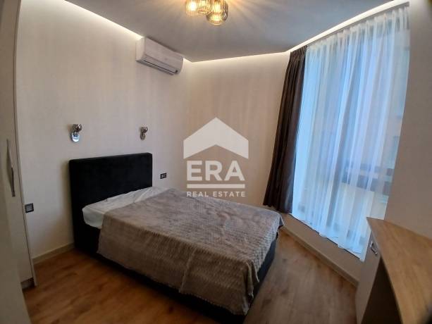 Тристаен апартамент за продажба в кв. Кръстова вада, София