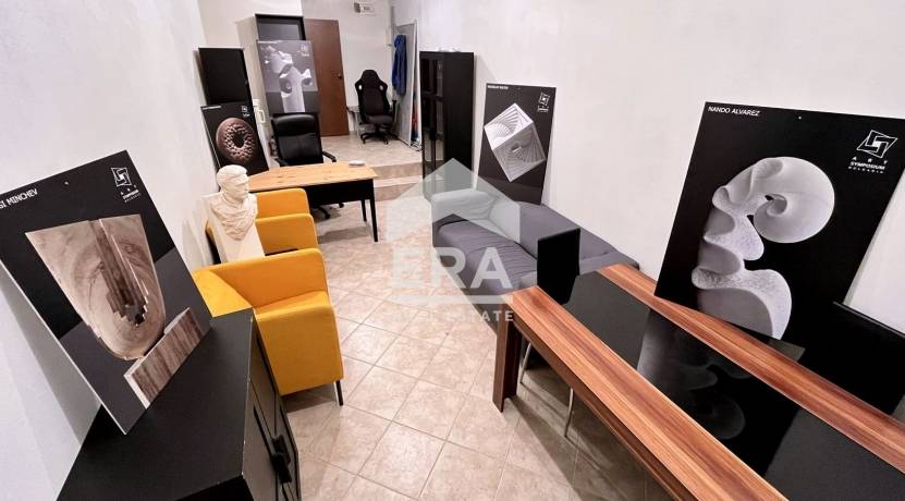 Бизнес имот за продажба в кв. Колхозен пазар, Варна