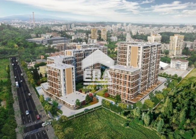 Тристаен апартамент за продажба в Център, София