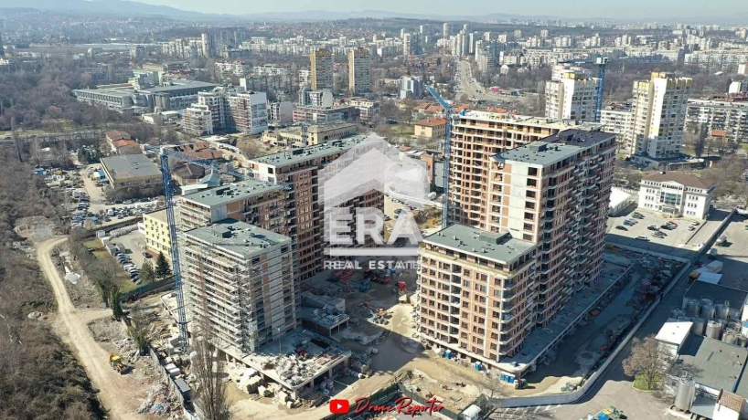Многостаен апартамент за продажба в Център, София