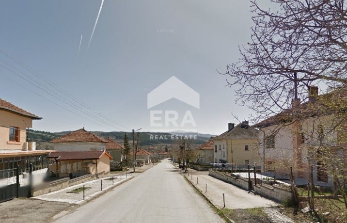 Парцел за продажба в гр. Ябланица, област Ловеч
