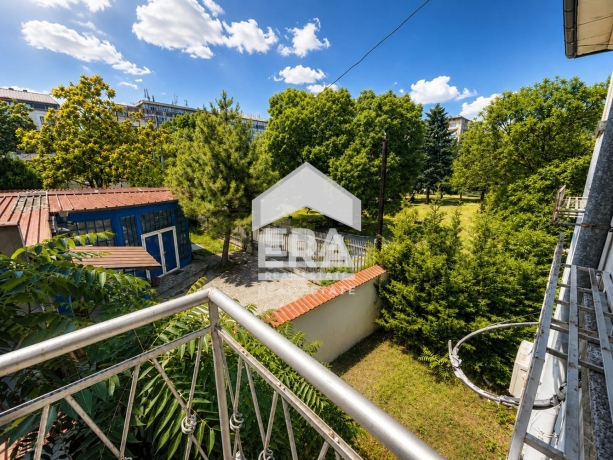 Къща за продажба в Център, София