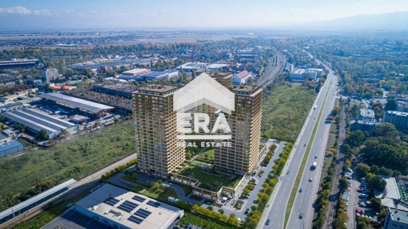 Тристаен апартамент за продажба в кв. Дружба 1, София