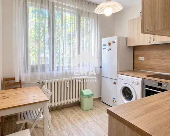 Тристаен апартамент за продажба в кв. Лозенец, София