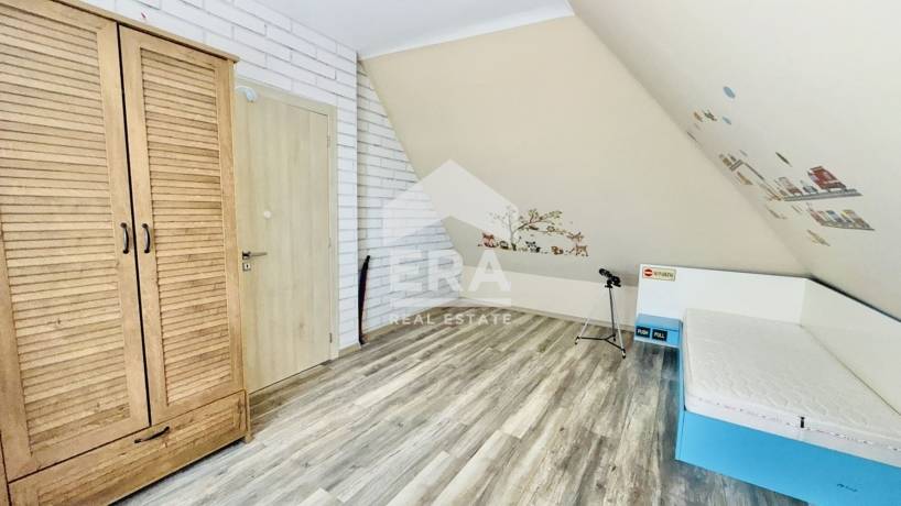 Тристаен апартамент за продажба в кв. Трошево, Варна