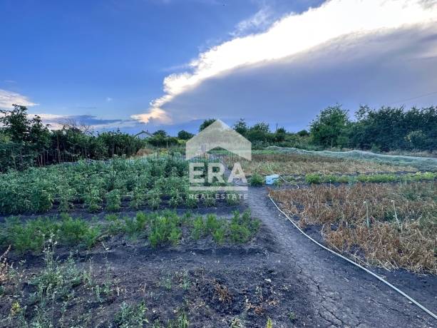 ЕРА Вива продава парцел в с. Камен бряг