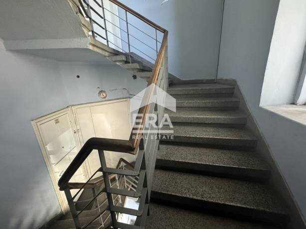 Многостаен апартамент за продажба в кв. Гръцка махала, Варна