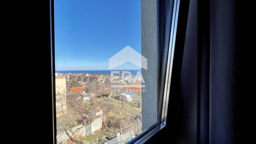Тристаен апартамент под наем в гр. Варна, област Варна