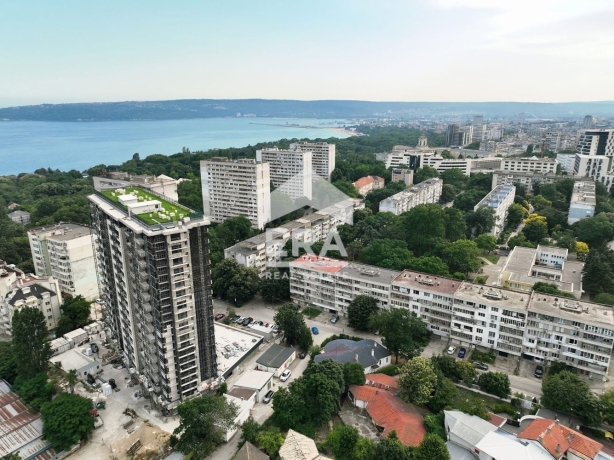 Двустаен апартамент за продажба в кв. Чайка, Варна