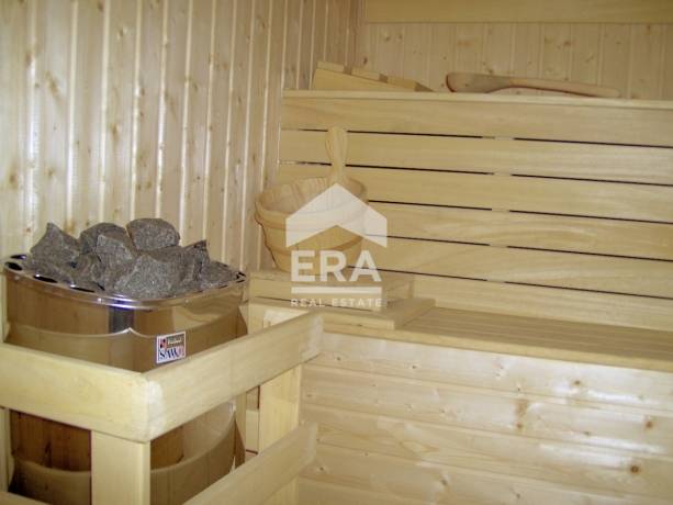 Бизнес имот за продажба в к.к. Златни пясъци, област Варна