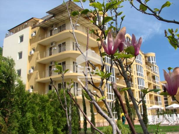 Бизнес имот за продажба в к.к. Златни пясъци, област Варна