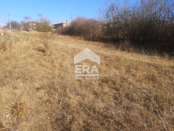 Парцел за продажба в с. Любен Каравелово, област Варна