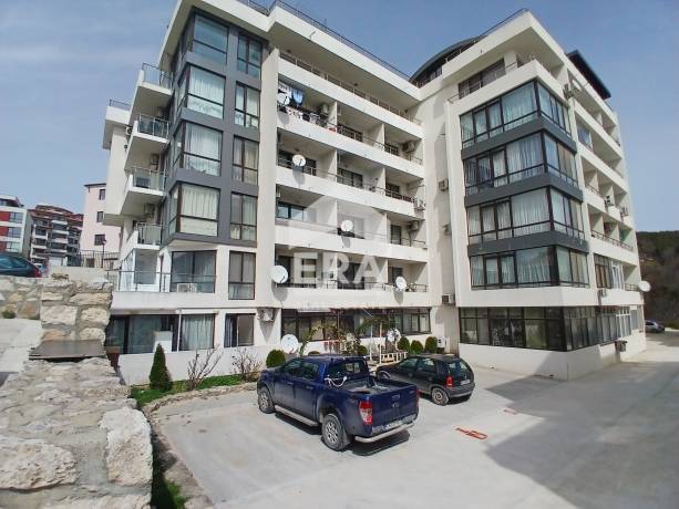 Тристаен апартамент за продажба в кв. Виница, Варна