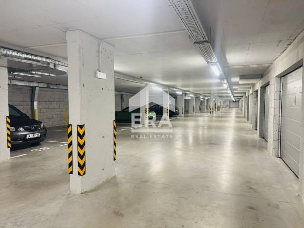 Тристаен апартамент за продажба в гр. Варна, област Варна
