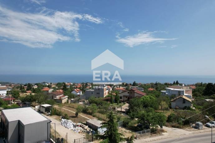 Тристаен апартамент за продажба в гр. Варна, област Варна