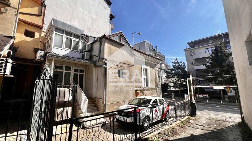 Двустаен апартамент за продажба в Център, Варна