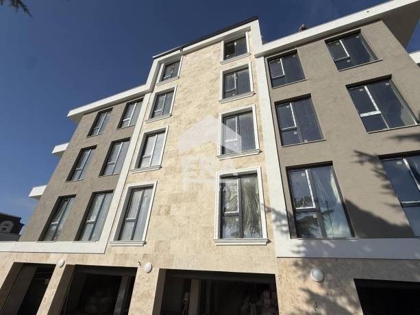 Тристаен апартамент за продажба в гр. Варна, област Варна