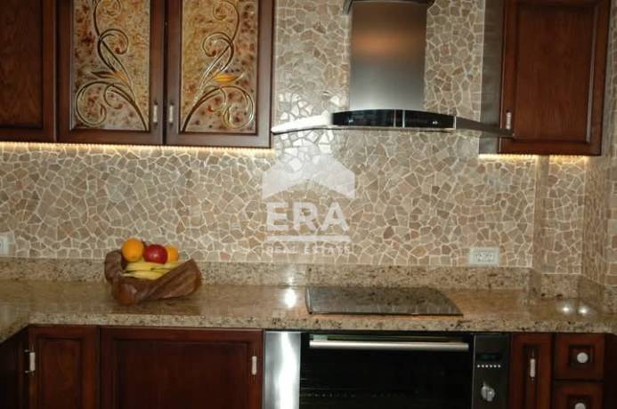 ЕКСКЛУЗИВНО! ЕРА Вива продава двустаен апартамент с дизайнерски мебели в кв. Възраждане 2, гр. Варна