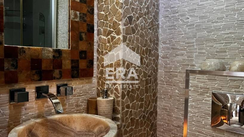 Двустаен апартамент за продажба в кв. Възраждане 2, Варна