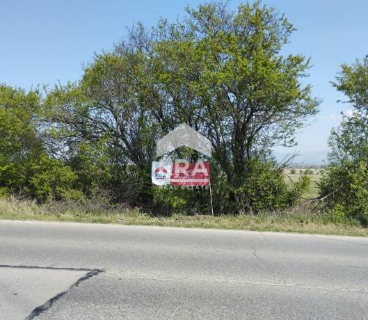 Земеделска земя за продажба в Лозен, София
