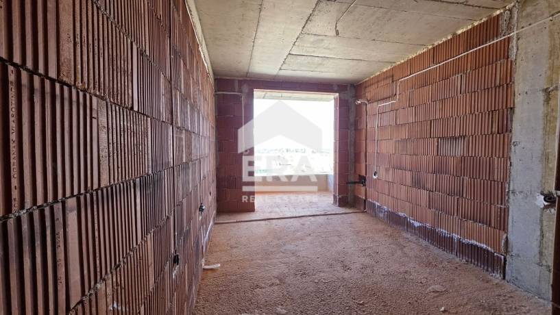 Двустаен апартамент за продажба в кв. Гагарин, Пловдив
