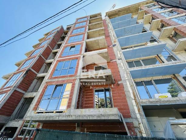 Тристаен апартамент за продажба в кв. Подуяне, София