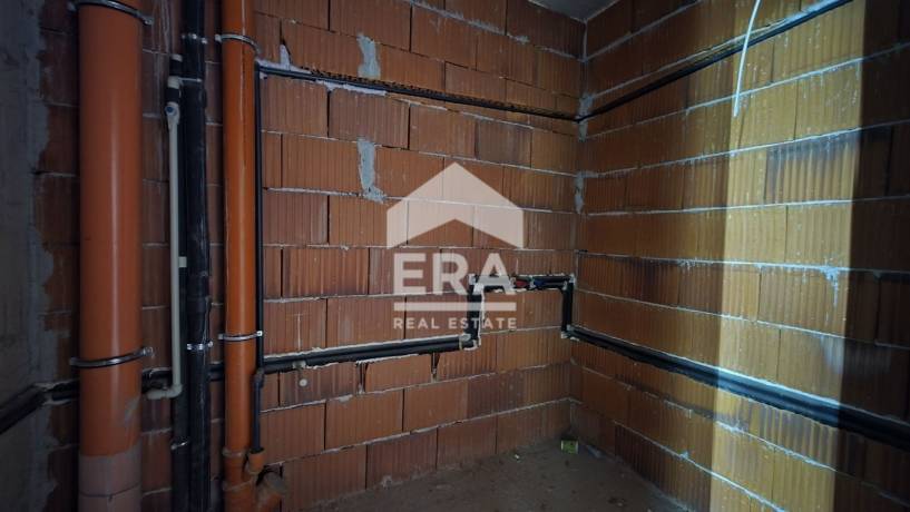 Двустаен апартамент за продажба в кв. Гагарин, Пловдив