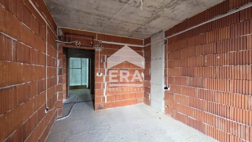 Двустаен апартамент за продажба в кв. Гагарин, Пловдив