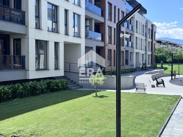 Тристаен апартамент за продажба в кв. Остромила, Пловдив