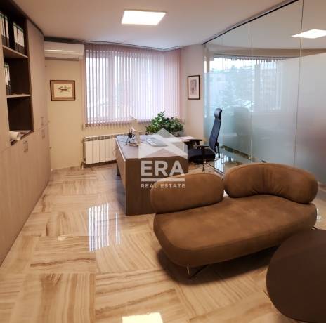 ЕРА Вива продава луксозен многостаен апартамент с Акт 16 на удобна локация в кв. Витоша