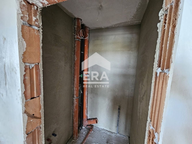 Тристаен апартамент за продажба в Белащица, област Пловдив