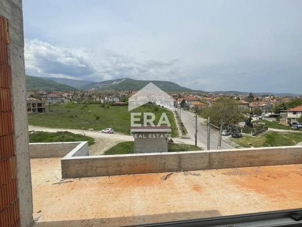 САМО В ERA! Тристаен апартамент с панорамна тераса - с. Белащица