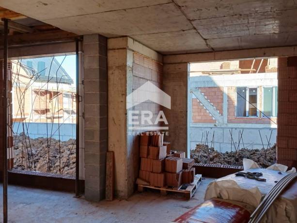 Ера Вива София предлага за продажба редови къщи, разположени по двойки, с издаден АКТ 14 и предстоящ АКТ 15 във в.з. Бункер