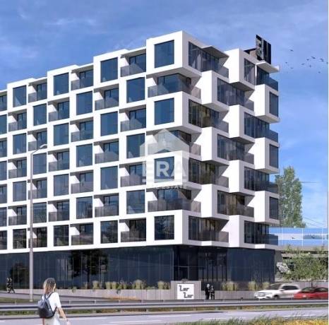 Тристаен апартамент за продажба в кв. Дружба 1, София