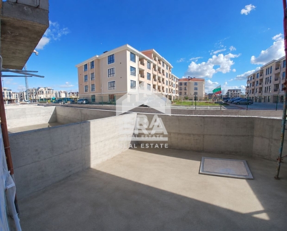 Тристаен апартамент за продажба в кв. Остромила, Пловдив