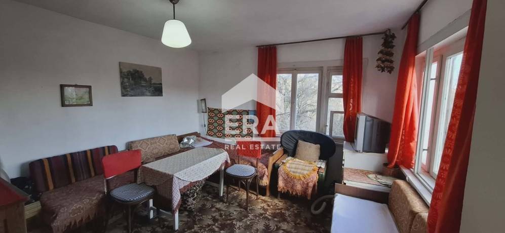 ЕКСКЛУЗИВНО! ЕРА Вива продава дворно място с вила в местност Боровец-юг, гр. Варна
