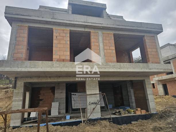 ЕРА Вива продава модерна еднофамилна къща в м-ст Манастирски рид, гр. Варна