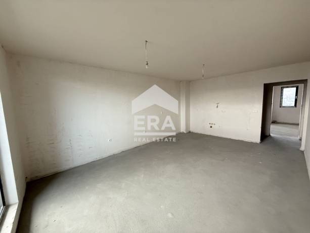 ЕРА Вива продава тристаен апартамент в нова сграда в кв. Погреби, гр. Варна